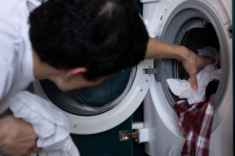7 vecí, ktoré skúste skôr, než zavoláte servis práčky